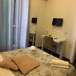Отель Alessandro Poerio