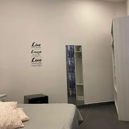 Alessandro Poerio 3* Nápoles