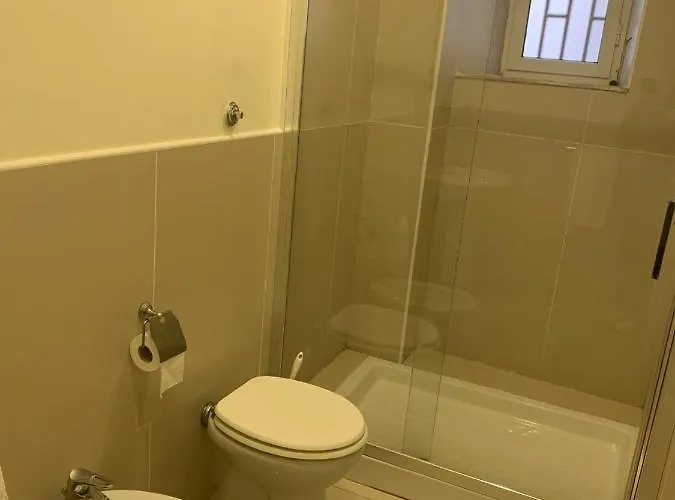 Alessandro Poerio 3* ナポリ