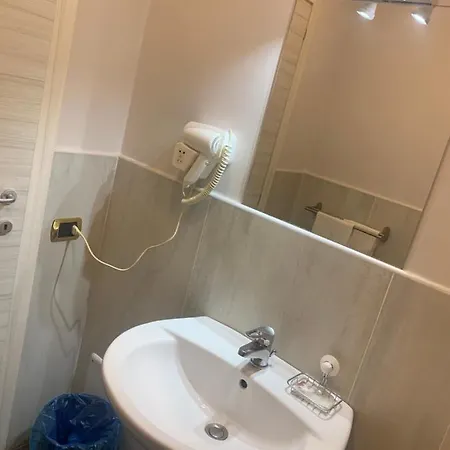 Alessandro Poerio Hotel 3*